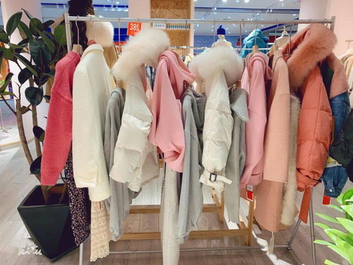 潮品服饰特卖1折起，春节穿上它们slay全场